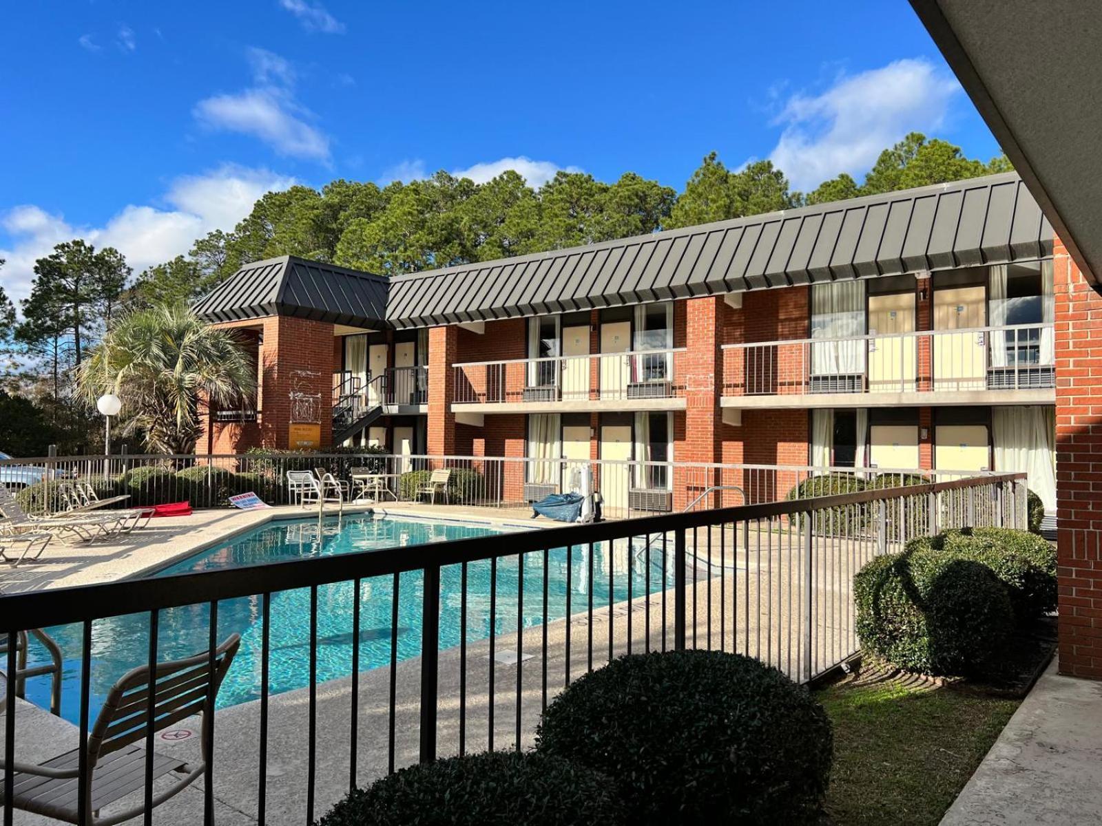 Days Inn By Wyndham Statesboro Exteriér fotografie