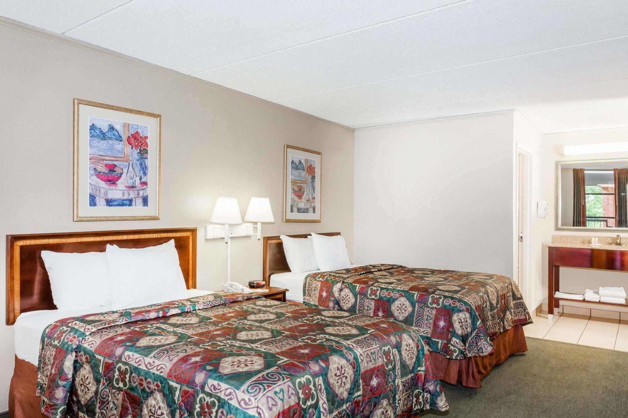 Days Inn By Wyndham Statesboro Exteriér fotografie