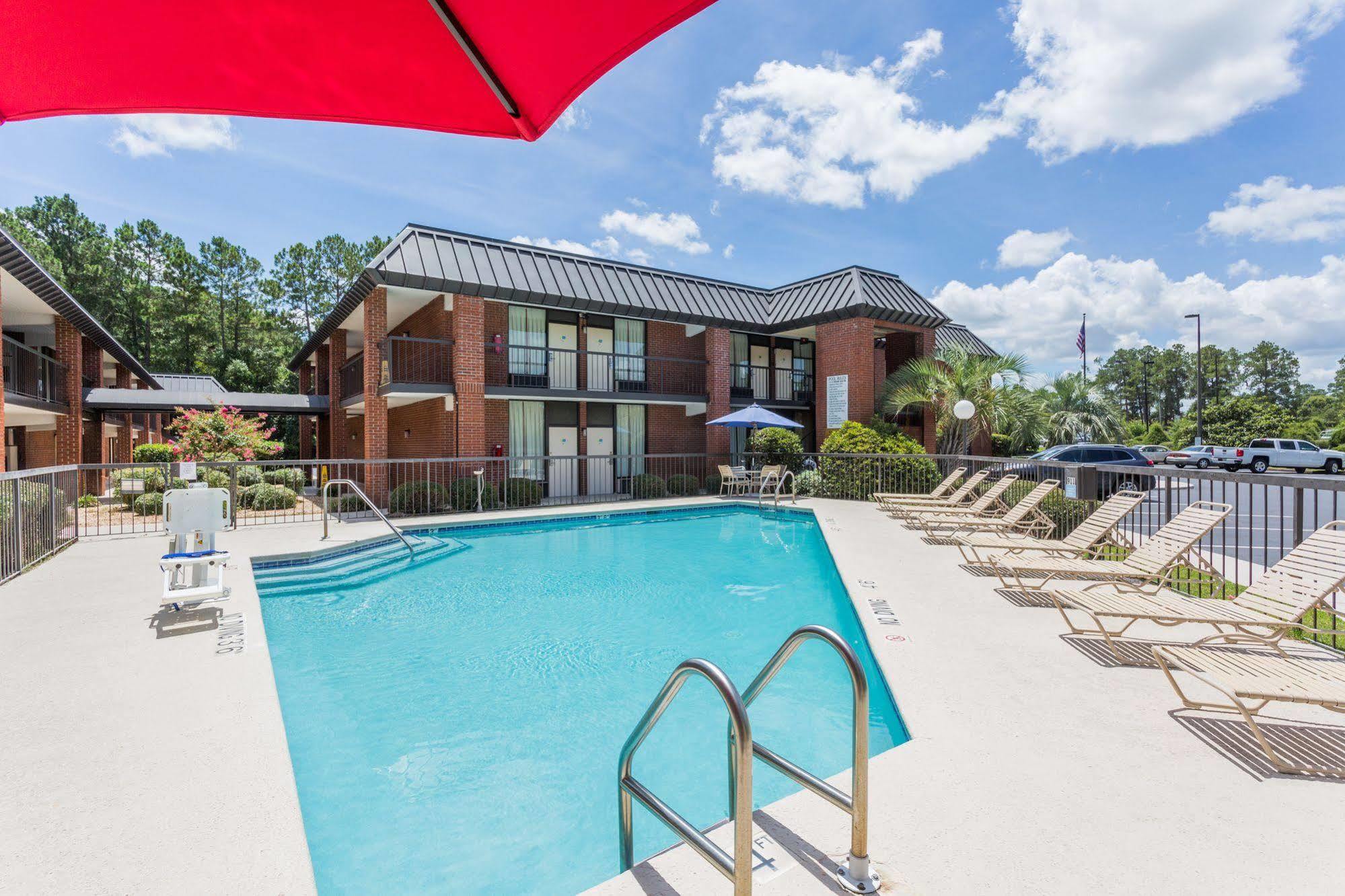 Days Inn By Wyndham Statesboro Exteriér fotografie